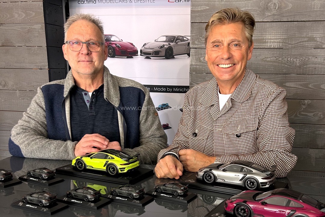 TECHART GTstreet R Daphnegrün Originalsignaturen TECHART Gründer Thomas Behringer/Matthias Krauß