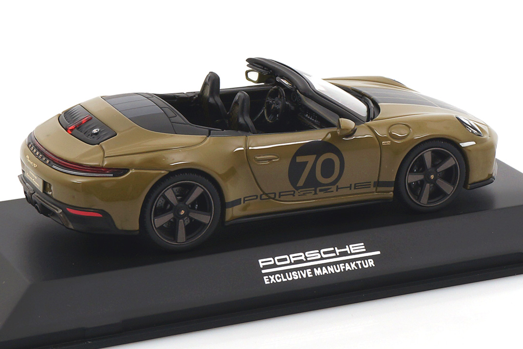 Porsche 911 (992) Carrera GTS Spirit 70 Olive neo Spark 1:43 WAP0200530SGTS