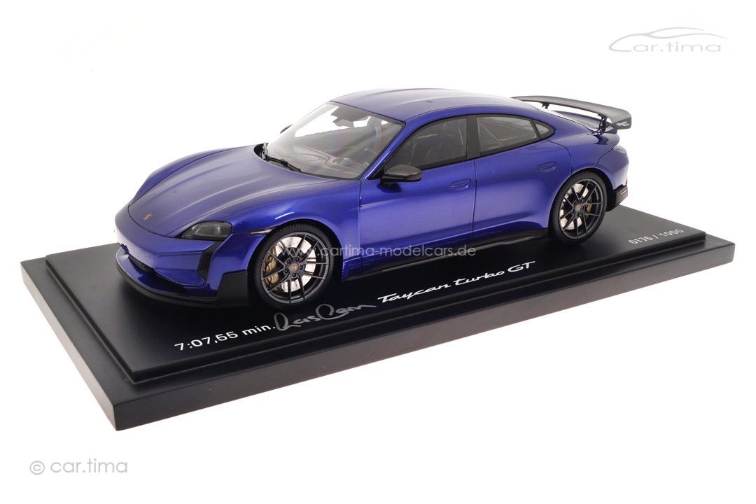 Porsche Taycan Turbo GT Rundenrekord Nordschleife Originalsignatur Lars Kern Minichamps 1:18