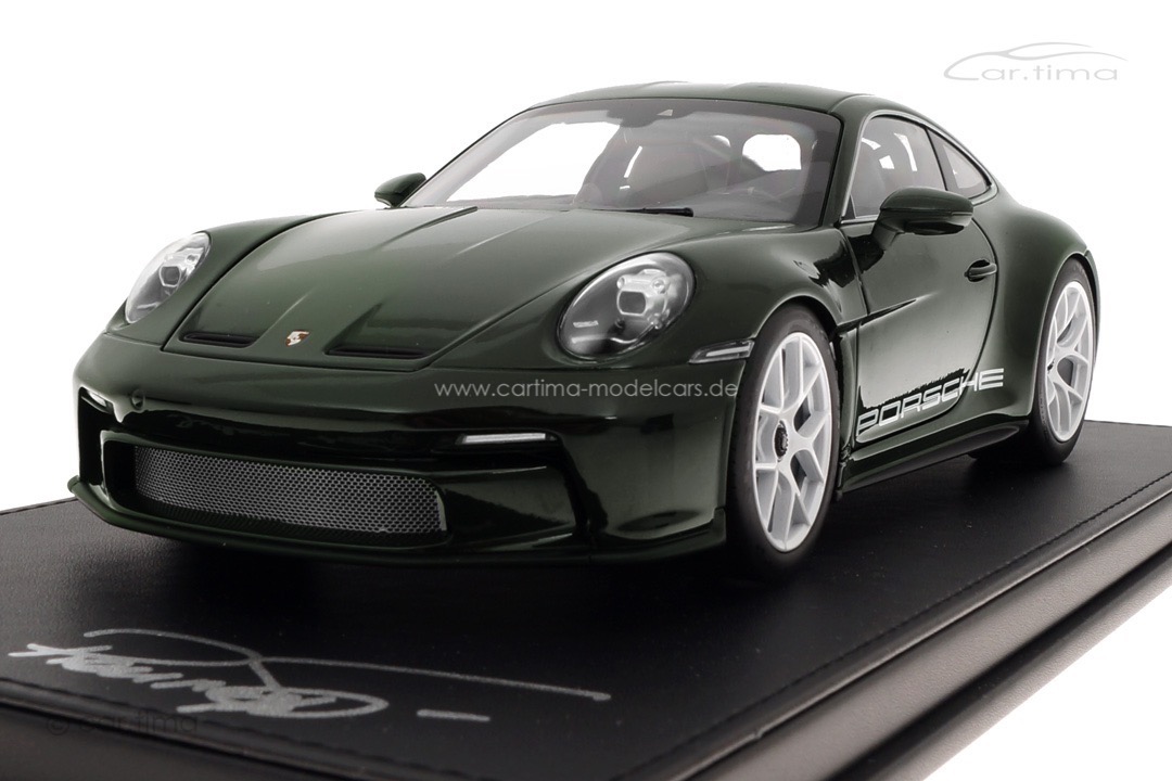 Porsche 911 (992) S/T Dunkelolivmet. Originalsignatur Andreas Preuninger car.tima CUSTOMIZED 1:18